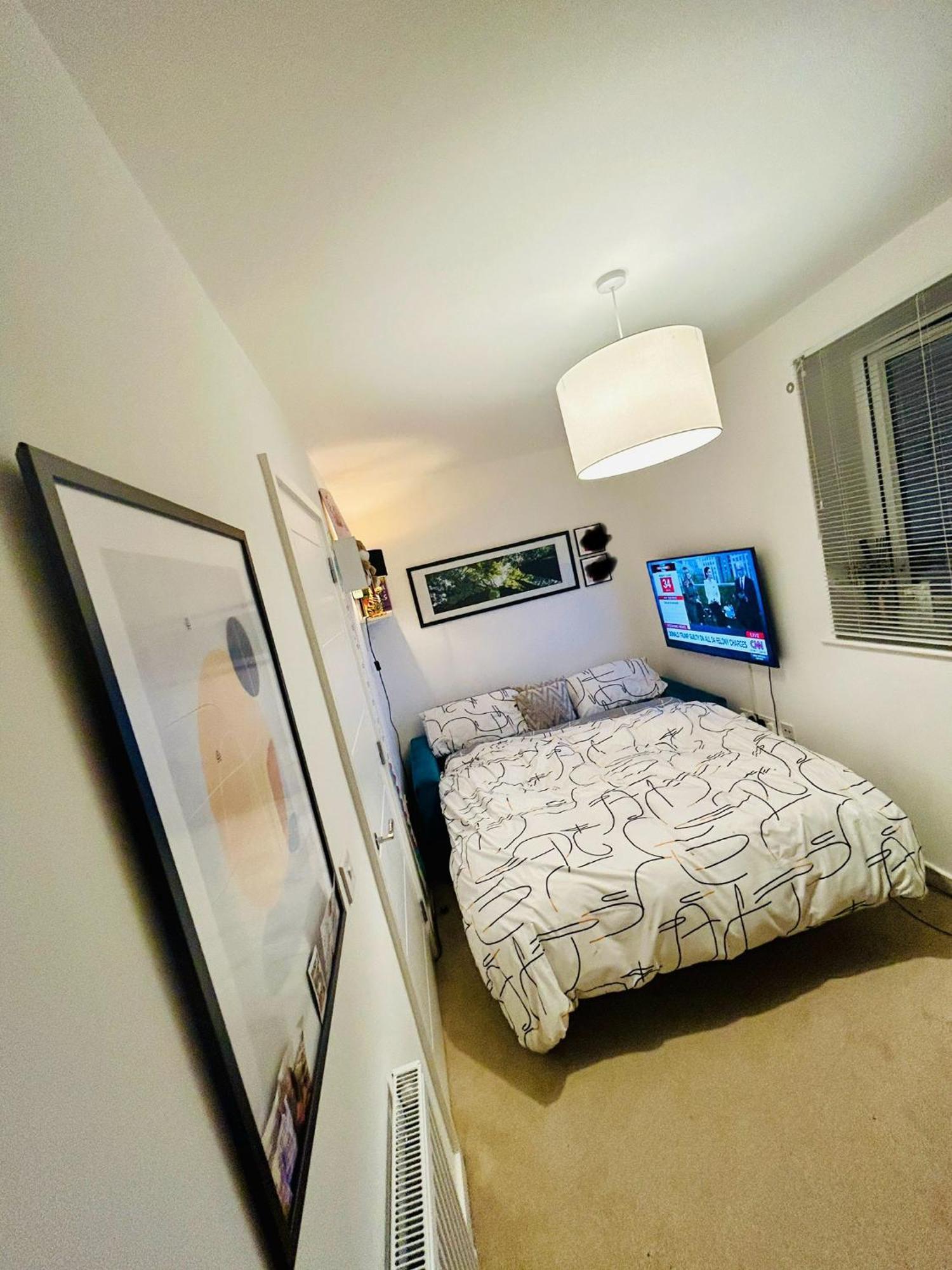 Comfortable Double Room & Single Room In Vibrant Hatfield Neighbourhood Ngoại thất bức ảnh